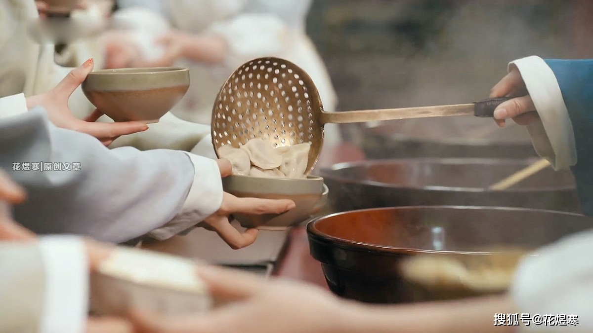 时间|《尚食》宫女们为何要扔一根“棍子”？于正出品果然不同凡响