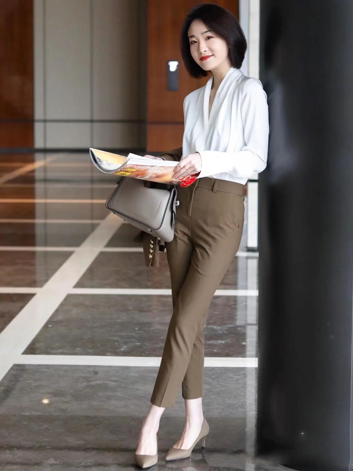 下半身 早春必备的“衬衫”穿搭，无论日常还是职场，照穿轻松打造高级感