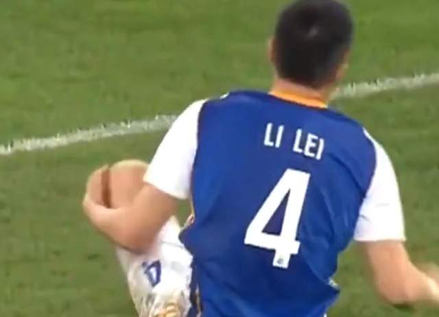 联赛|国足允许李磊最后1个到国足报到！球迷：这比赛还折腾他干嘛？