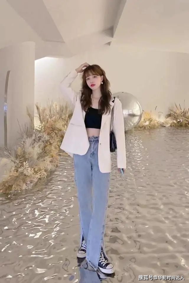亮点 今年这条“瘦瘦裤”火了，跟风衣、西装都很合拍，时髦有气质
