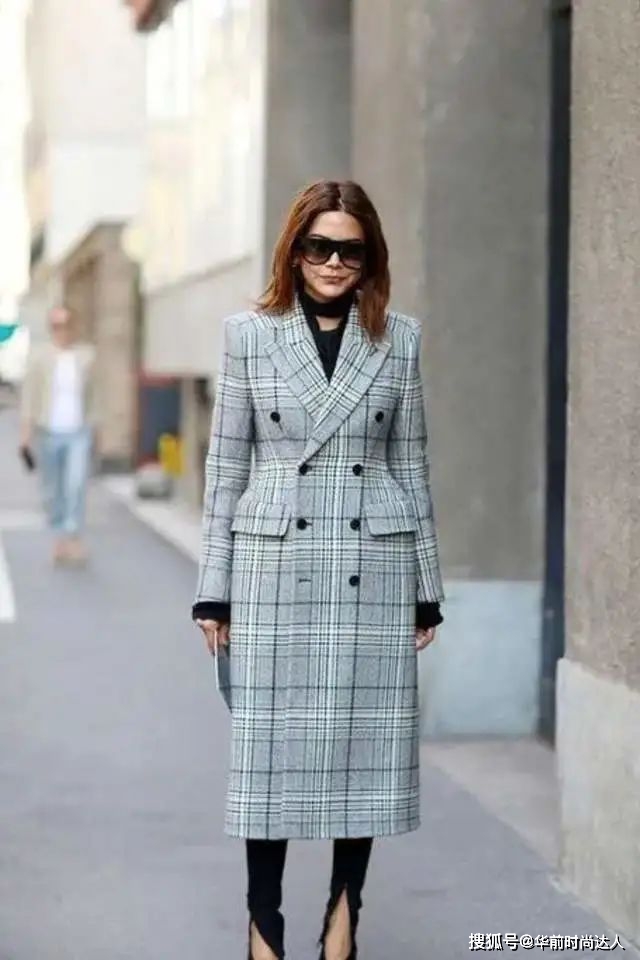 亮点 今年这条“瘦瘦裤”火了，跟风衣、西装都很合拍，时髦有气质