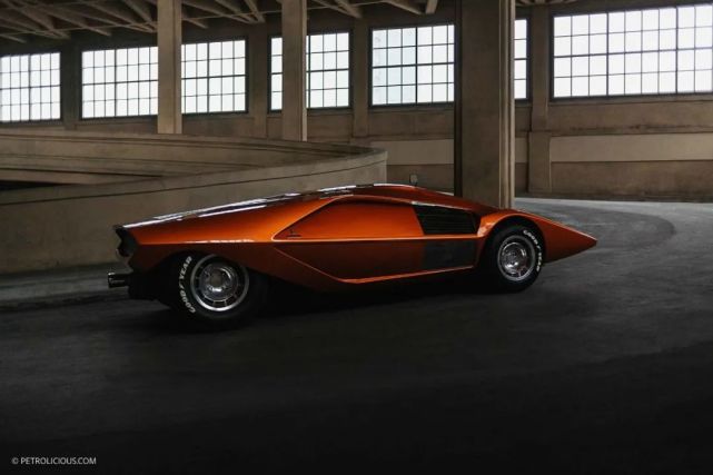 60年代的超跑 现在看来还是来自 未来 乐惠车