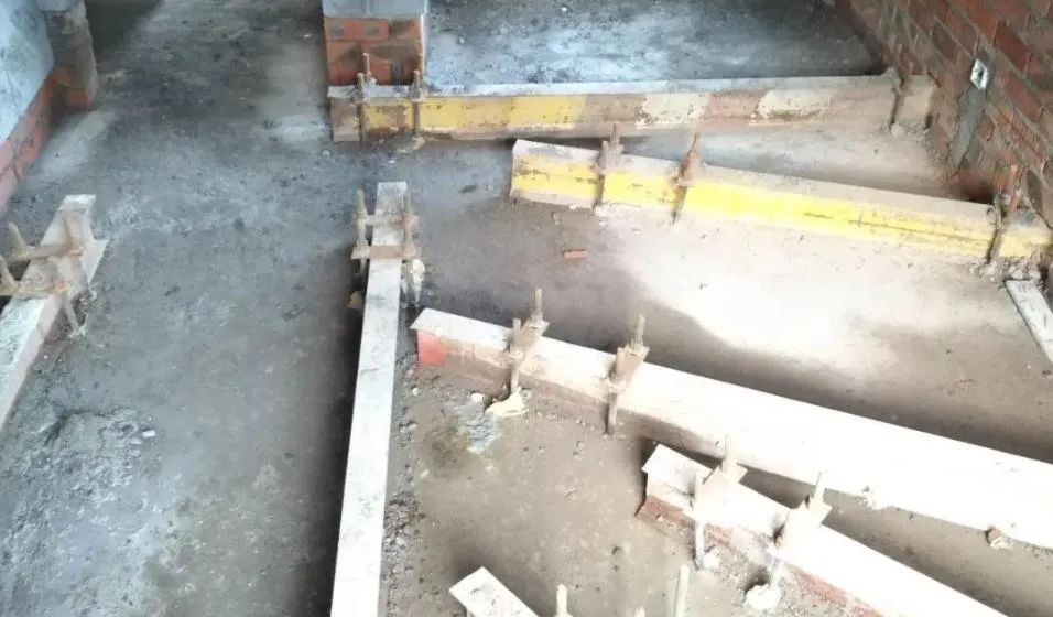 新型悬挑工字钢花篮脚手架节省58的型钢