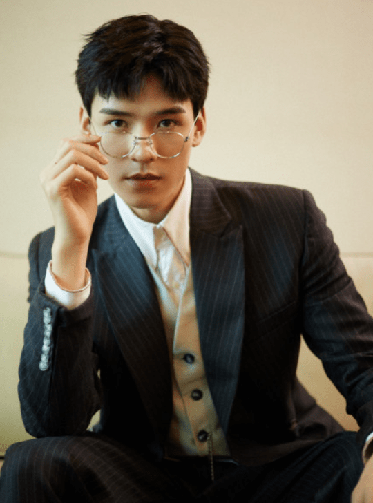 节目组|《浪姐2》成团夜男嘉宾惹争议，为何龚俊和姐姐们群舞帅上热搜？！