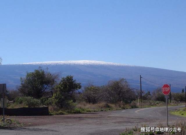 群岛|为什么夏威夷群岛中越晚形成的岛屿就越大，是喷发力度变大了吗？