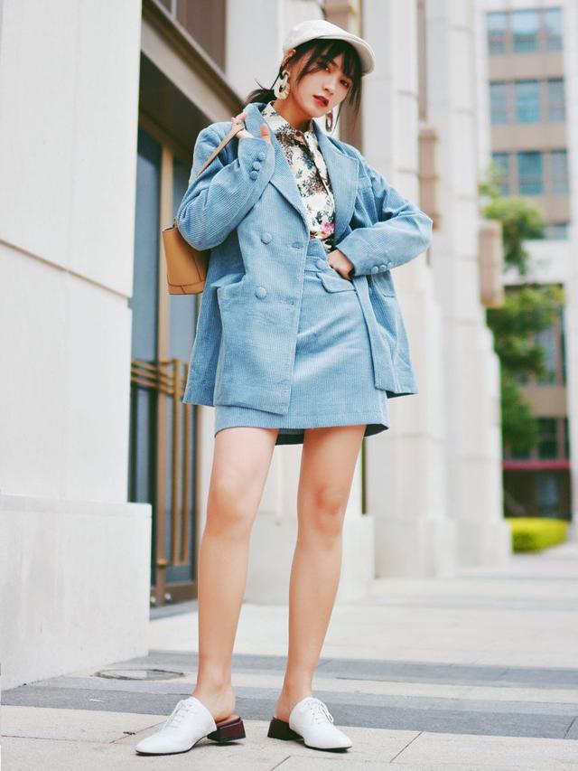 材质 今春流行一种穿搭，叫“西装+裙子”，清爽减龄，时尚达人都爱了