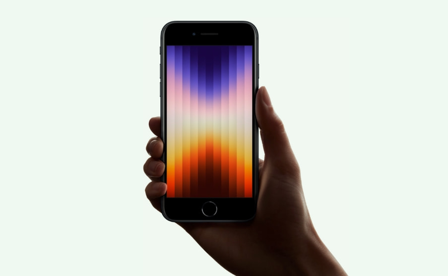 苹果发布新iPhone：跟5年前一模一样还加价不加量！安卓党笑趴了