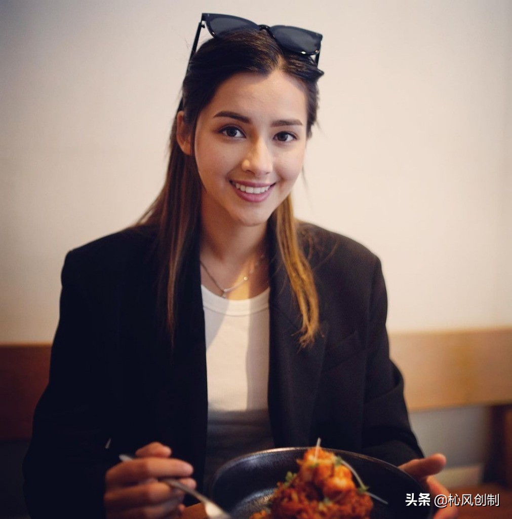 混血港姐谢嘉怡拒绝做月光族在香港买房比英国难很多