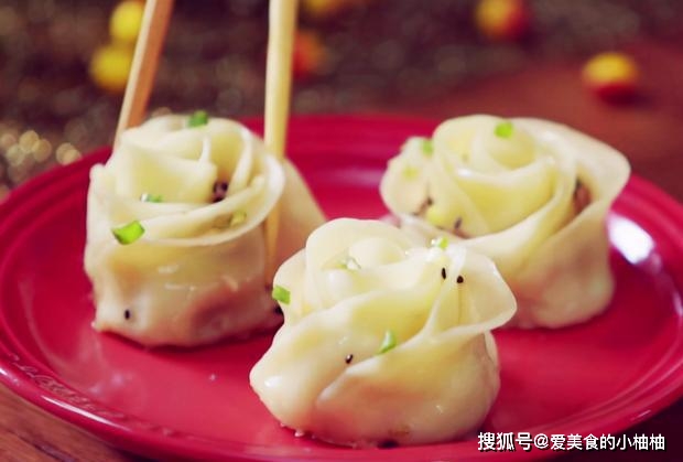 美食|家人爱吃的玫瑰煎饺，烹饪简单又美味，营养解馋的早餐美食