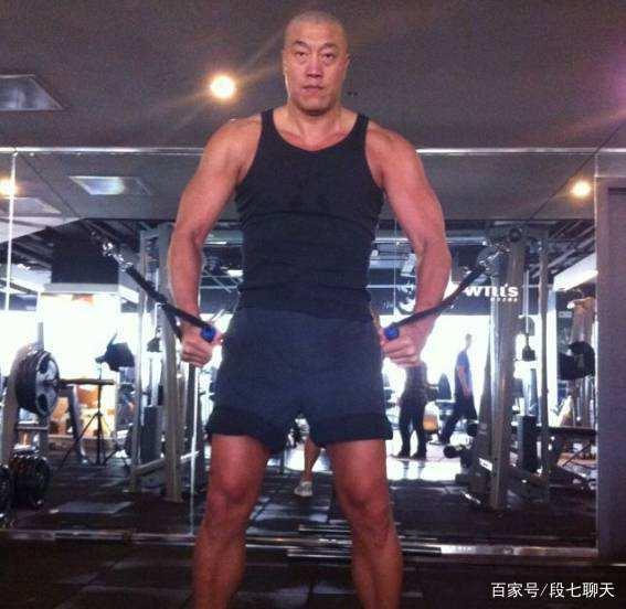 年轻时候的马健,在国内篮球界绝对是顶级的运动员,可他为什么却被中国