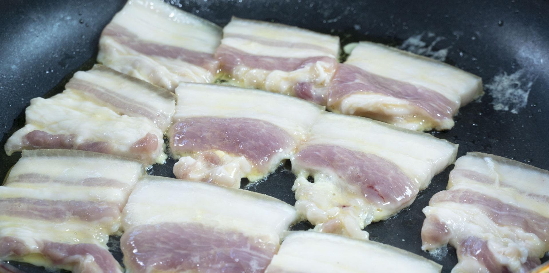 米面|做粉蒸肉，老厨师50年的经验教我做，五花肉酥嫩爽口，米面不夹生