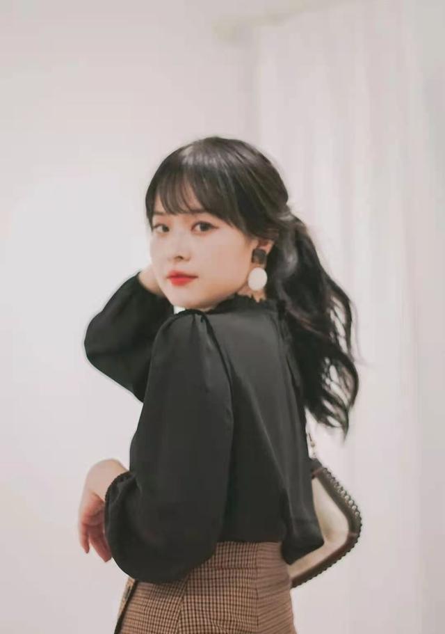 优衣库 8件单品搭配出10套look，适合上班和通勤