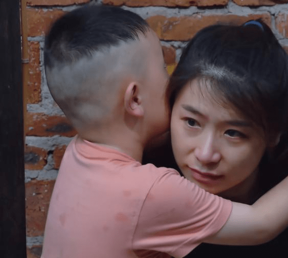 全素人|芒果台也有失手的时候？这档冷门综艺在豆瓣只有18条评论