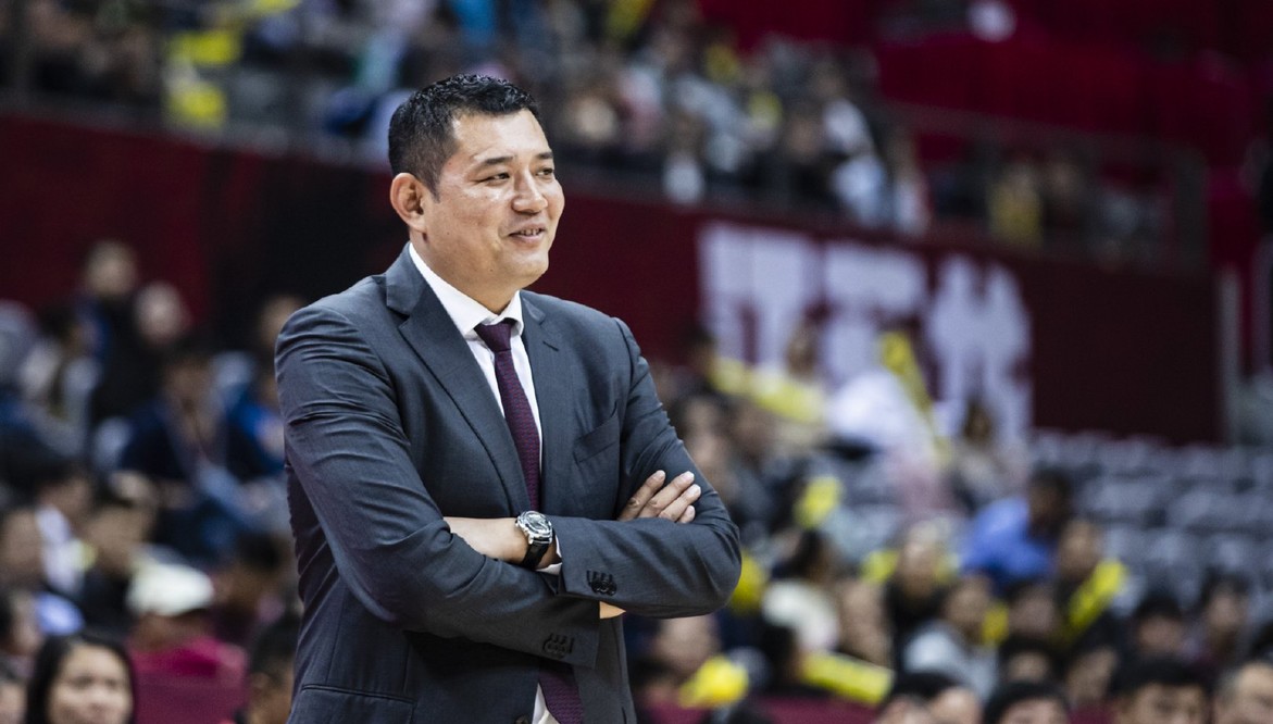 场均52分巩晓彬嫡系被夺权中锋劳模成新队长杜锋无动于衷