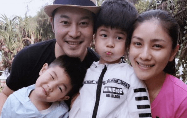 八卦爆料|“浙江女婿”沙溢,没钱时住岳母家4年,成名后让岳父岳母享福!