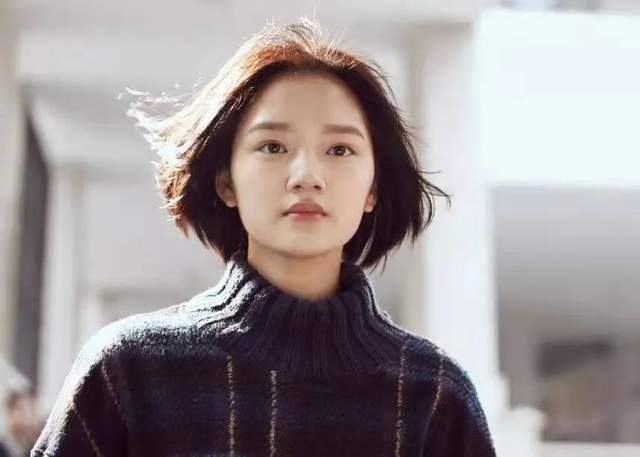 刘海梨形鼻却依然好看的女明星：邱天有清冷感，任敏被称作电影脸