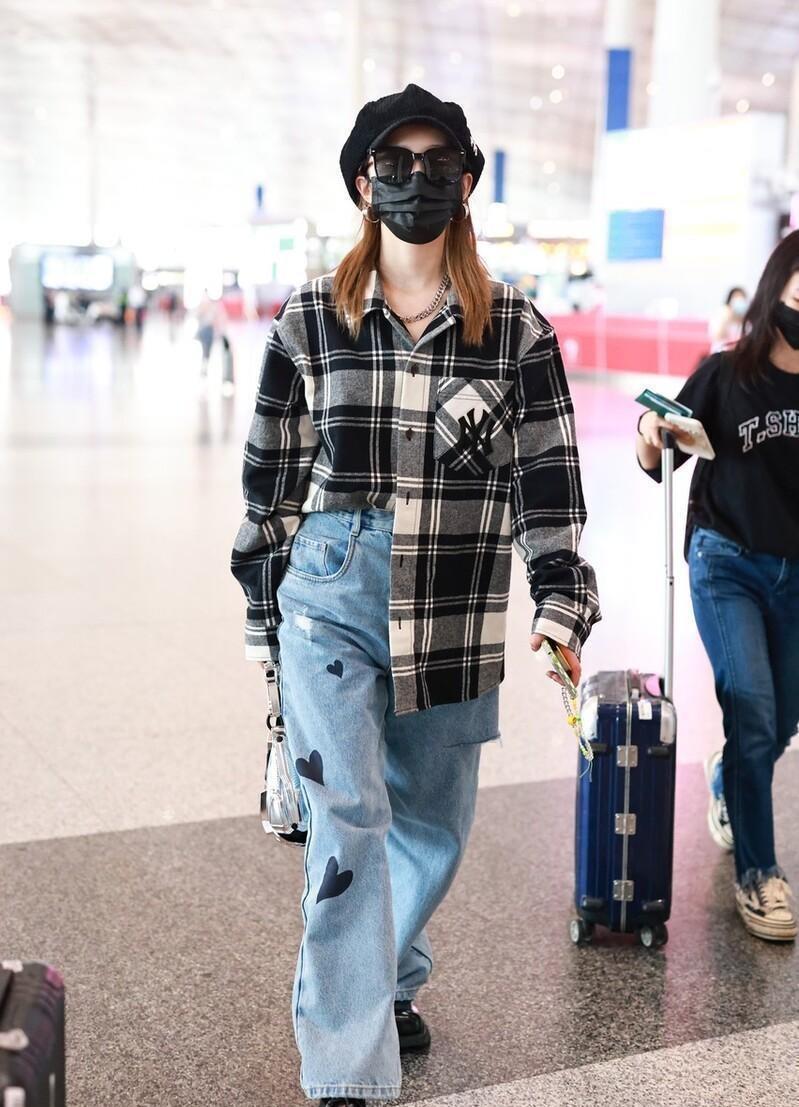 花呢 “格纹衬衫”才是春季最佳，款式多样还经典，咋穿都不撞衫