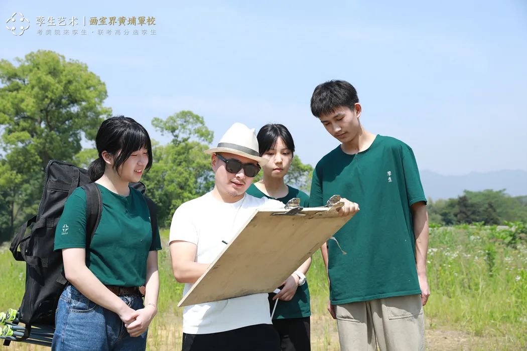 以育美之心成人达己孪生画室创始人张森校长