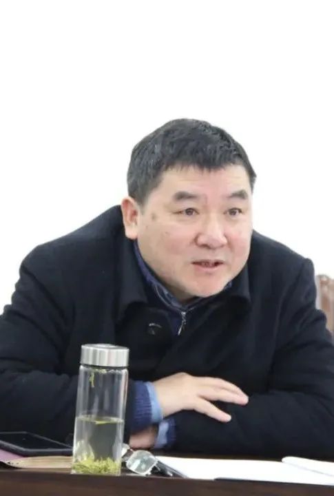 百日攻坚松滋一中召开双优化攻坚暨质量工作委员会第一次会议