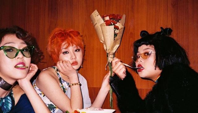 因为|为iphone6出道靠丑走红，后参加选秀被利用炒作，第一期就遭淘汰