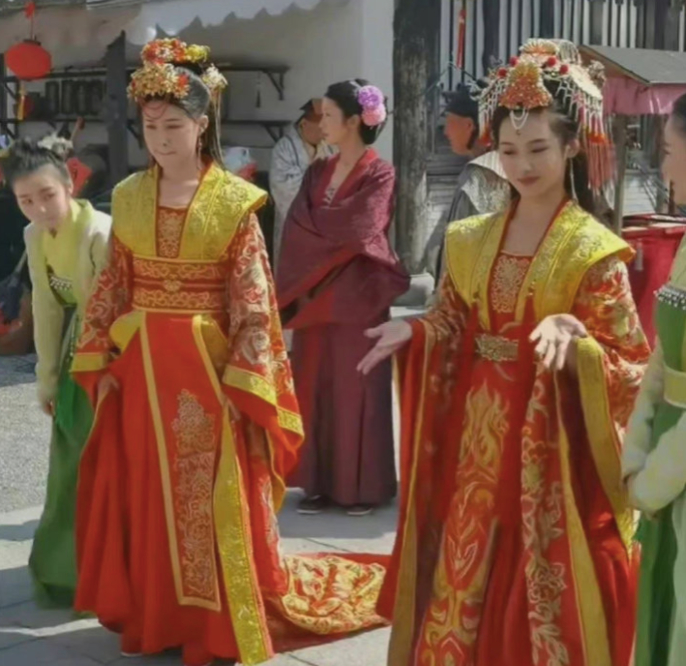 轿子|新版《上错花轿嫁对郎》路透曝光,新人加入,服化道像影楼