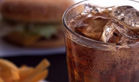 生活|“最伤身”的水，不是冰水，也不是碳酸饮料，而是“它”，别大意