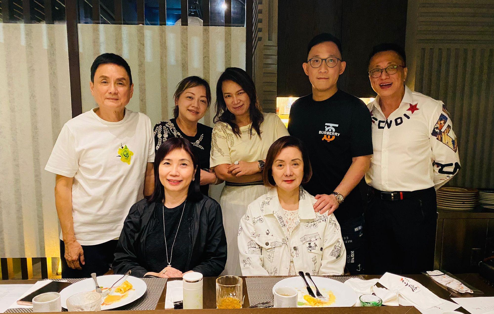 刘纬民转行成珠宝批发商,一度赚到盆满钵满,71岁退休享受生活_运动