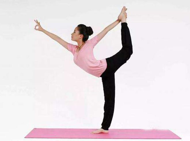 怎样练瑜伽平衡体式,做好3个准备,让你更好的保持平衡_身体_基础_时候