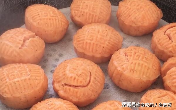 美食|火龙果这样做太好吃，烹饪简单，软嫩香甜，不错的营养早餐