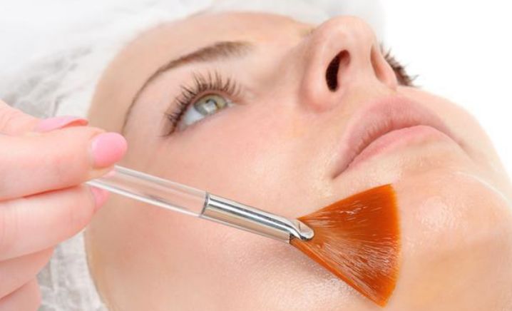 美容刷酸美容还能淡斑?“烂脸”警告!