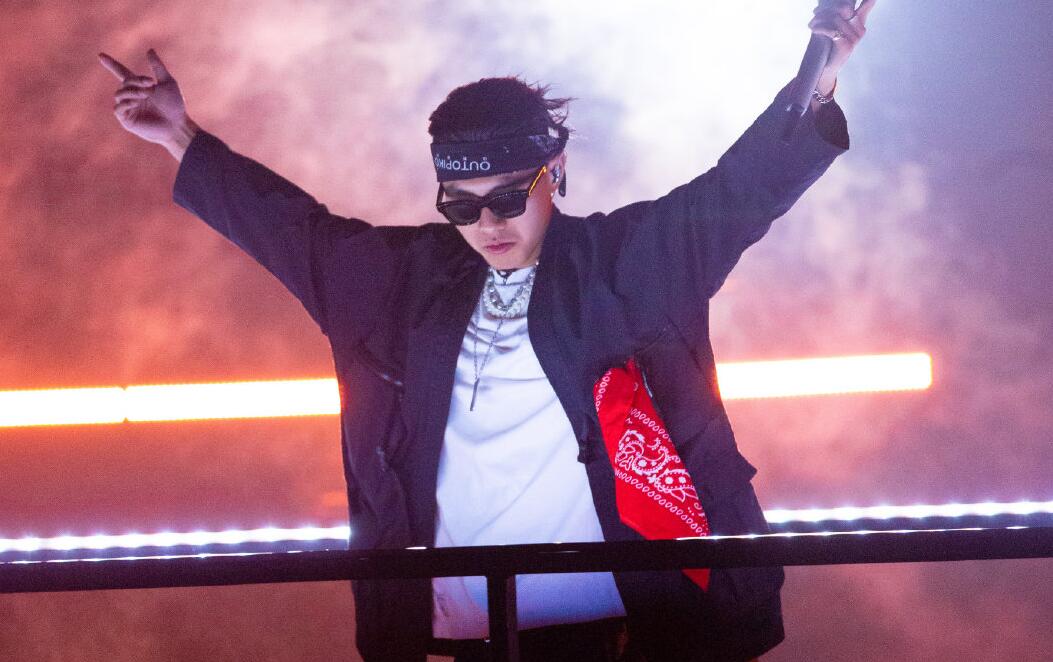 节目组|《披荆斩棘的哥哥》注定高开低走，剧本明显，节目组控票令人尴尬！！