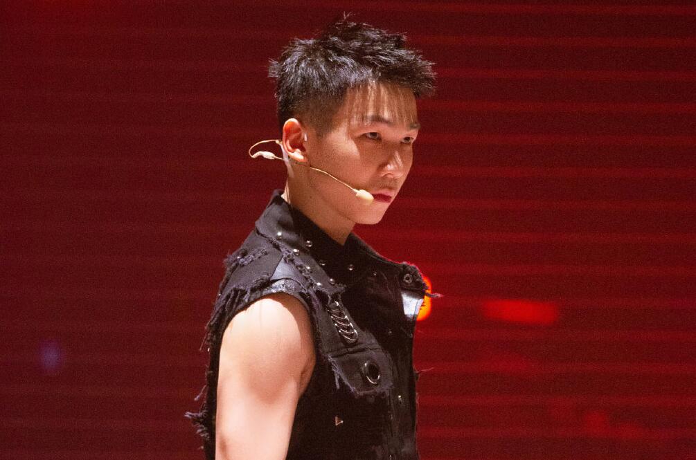 节目组|《披荆斩棘的哥哥》注定高开低走，剧本明显，节目组控票令人尴尬！！