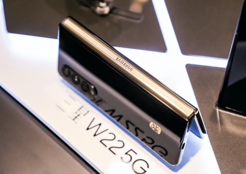 心系天下三星W22 5G：身在方寸间 处处皆是美