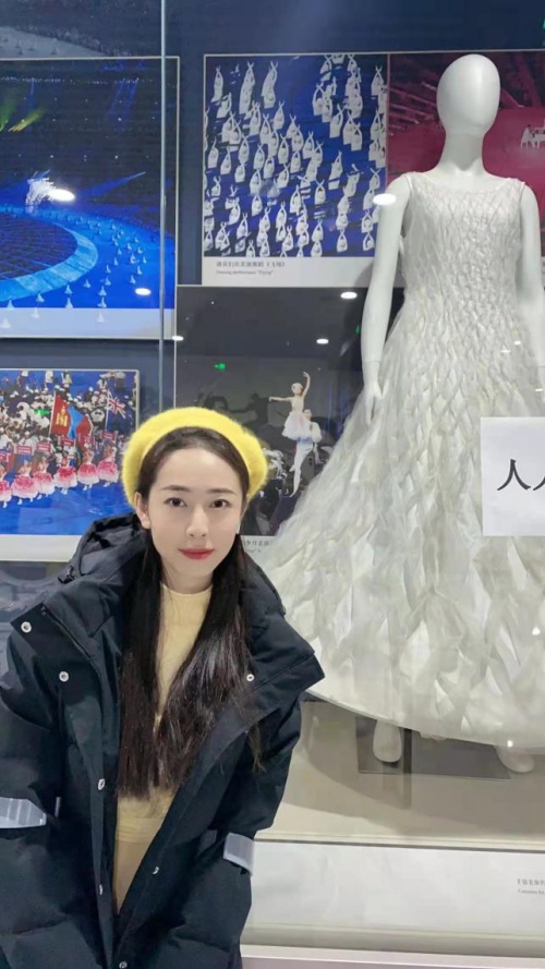 冬残奥闭幕式芭蕾女孩李月重回大众视野张艺谋感动演译跨越14年中国式