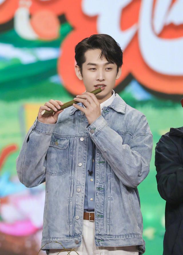 最新一期|最新一期《天天向上》有六个主持人，汪涵不是C位，再无天天兄弟