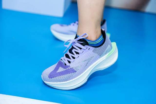 马拉松“我终于穿上了匹克UP30 2.0 Elite”