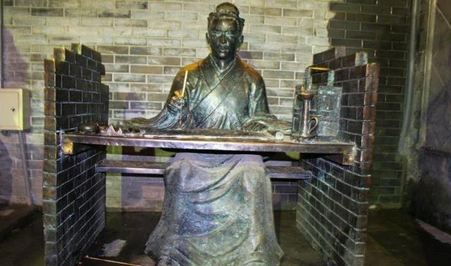 这个黄裳是南宋王朝的三朝元老,进士出身,做官期间,最高职位为礼部