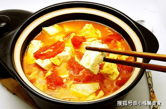 漂亮西红柿和它搭配，女人要多吃，淡斑美白还瘦身，整个人都变漂亮了