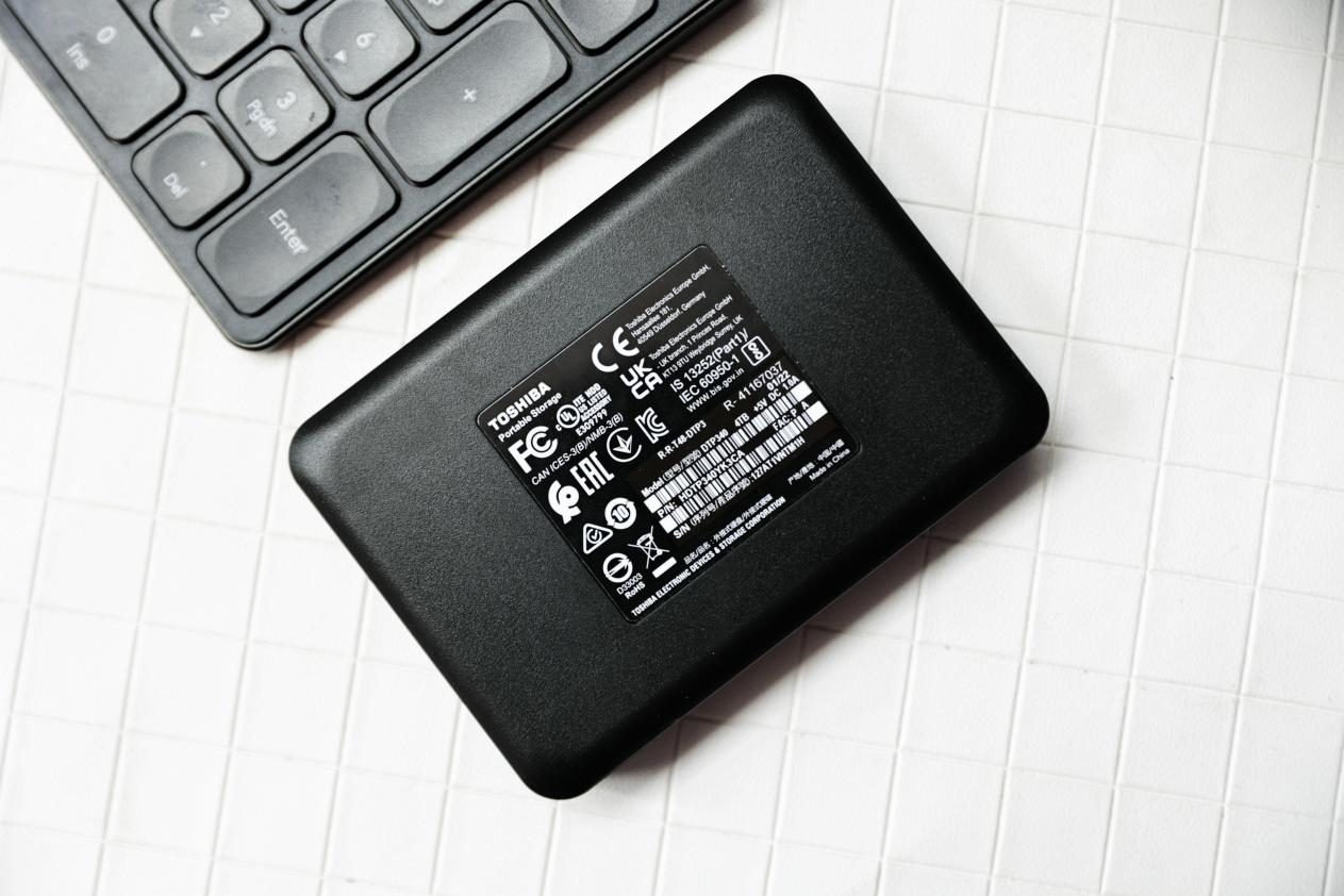 原创4tb大容量32gen1更快速东芝canvioreadyb3移动硬盘体验