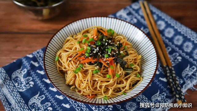 功能|面条，是肝癌“导火索”吗？医生：3种面，请撤下饭桌，对肝好