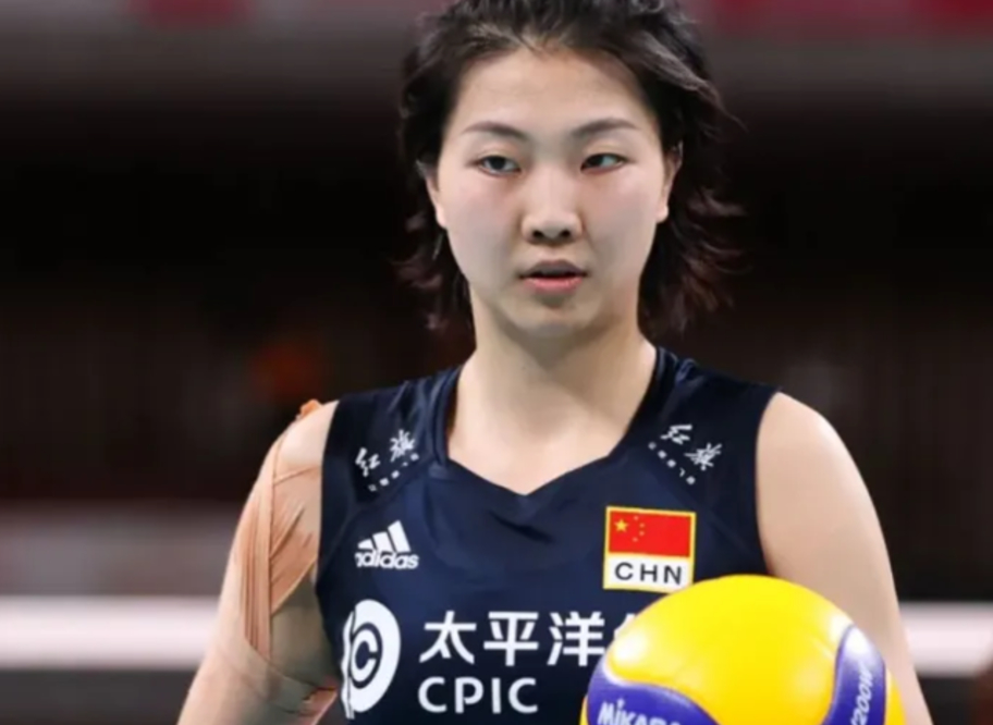 颜妮退役,胡铭媛也将出局?借鉴蔡斌经历,16岁小将或被破格提拔!