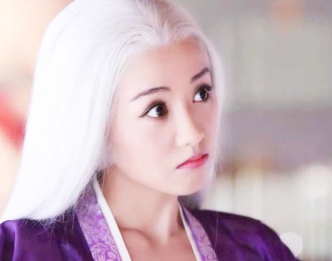 张雪迎女星白发造型，鞠婧祎的雪飞霜，张雪迎的容乐，谁最美？