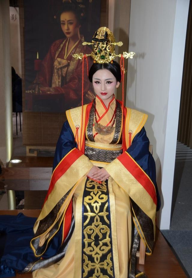 宣太后秦国昭襄王的母亲,史称秦宣太后,很多人看了