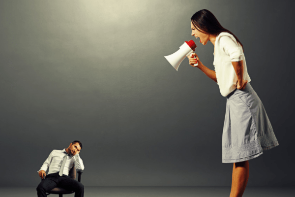 面试官 旧 字加一笔 猜一个字 姑娘自信回答 当场录取 小文 问题 实力