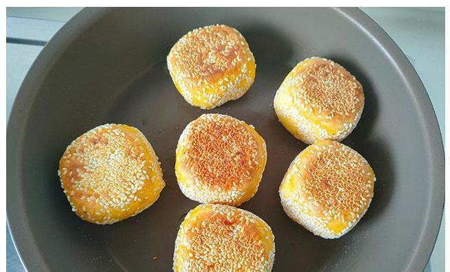 包子|早餐吃必吃，比包子简单，比饺子低卡，一蒸一烙，无油好吃不长肉