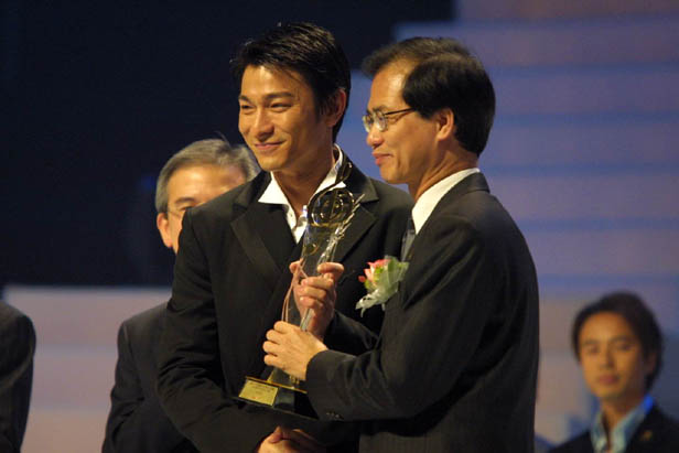 因为|刘德华一句不经意的话，改变了宁浩的命运，也拯救了整个电影行业？