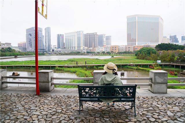 景点|澳门有个免费的旅游景点，五栋建筑很有异国风情，游客最爱来拍照