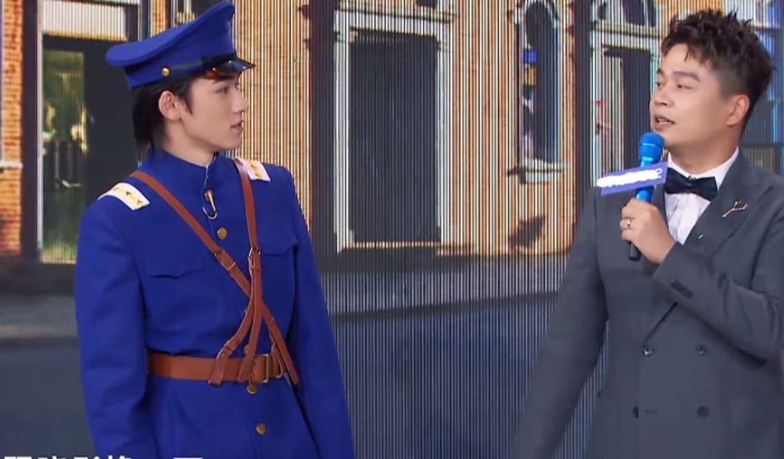 家族|《王牌》最惨常驻关晓彤，家族经典游戏不带她，镜头被新人分走