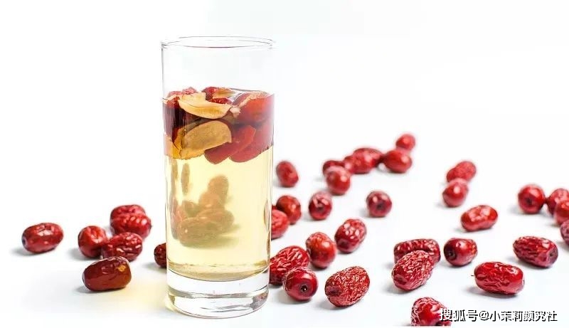 血管黑眼圈女孩的绝地反击!关于黑眼圈的真相你应该知道~