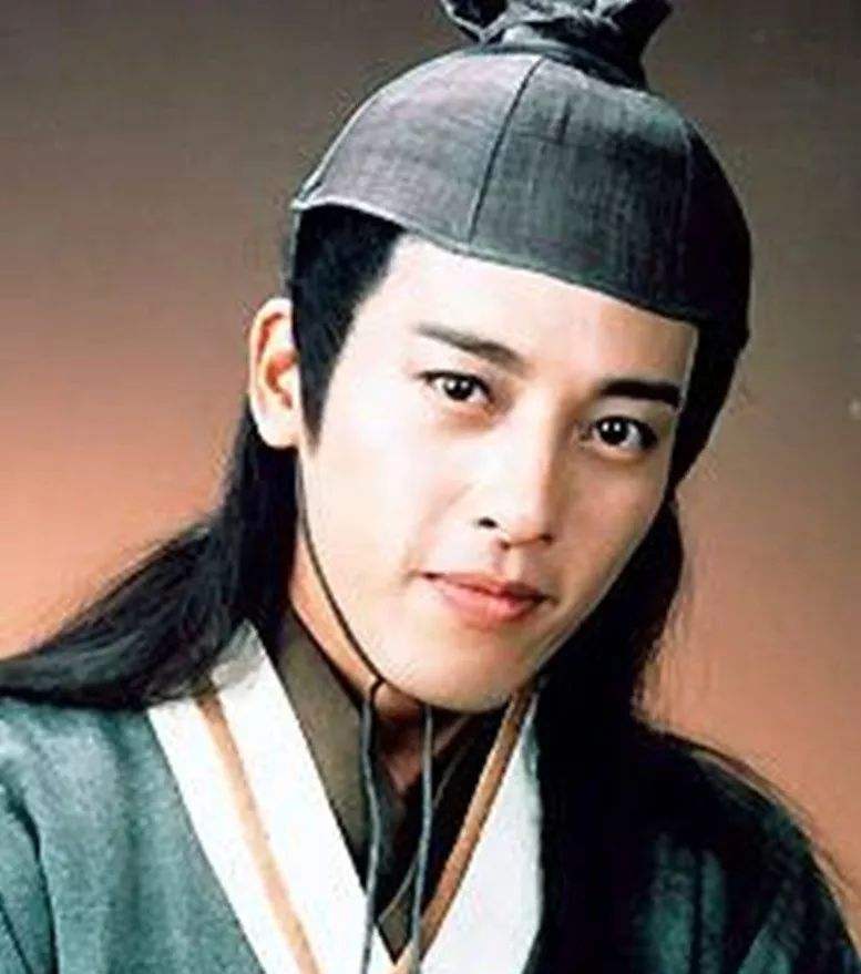 郑少秋|这10位男明星，简直演活了武侠第一美男，个个让女人心跳加速！